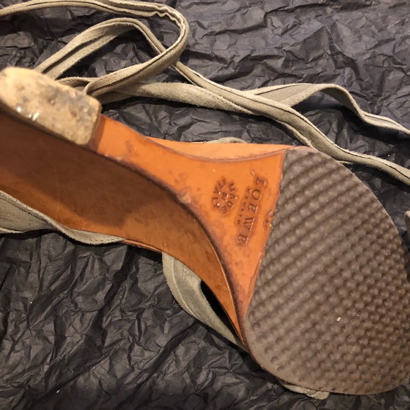 Loewe Khaki suede lace up Sandals - Picture 3 of 7